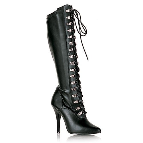 Stiefel aus Stretchlack mit Schnürung