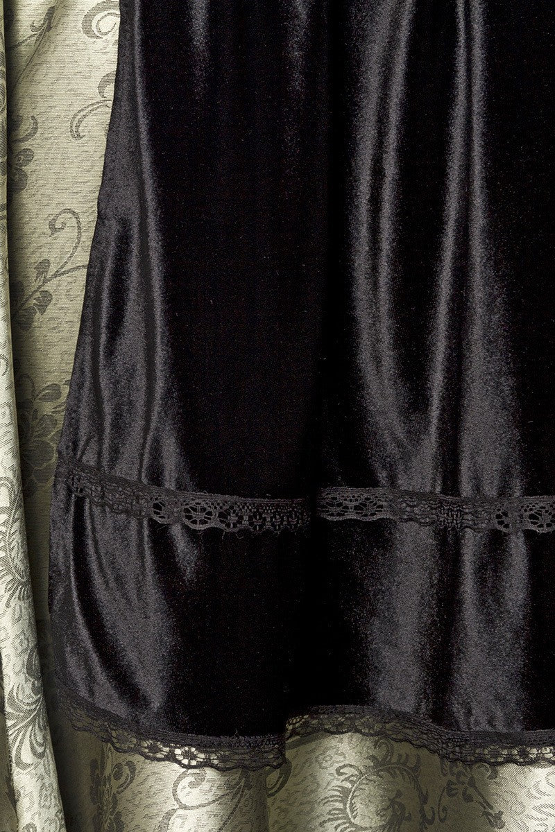 Premium Dirndl aus edlem Jacquard Stoff