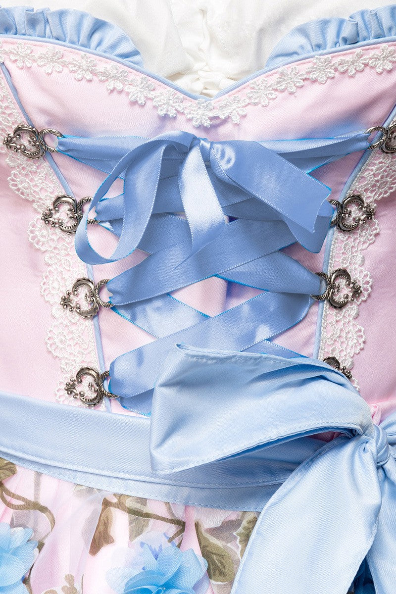 Dirndl mit Blumenschürze