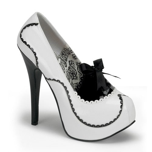 Pumps aus Lack mit Schleife